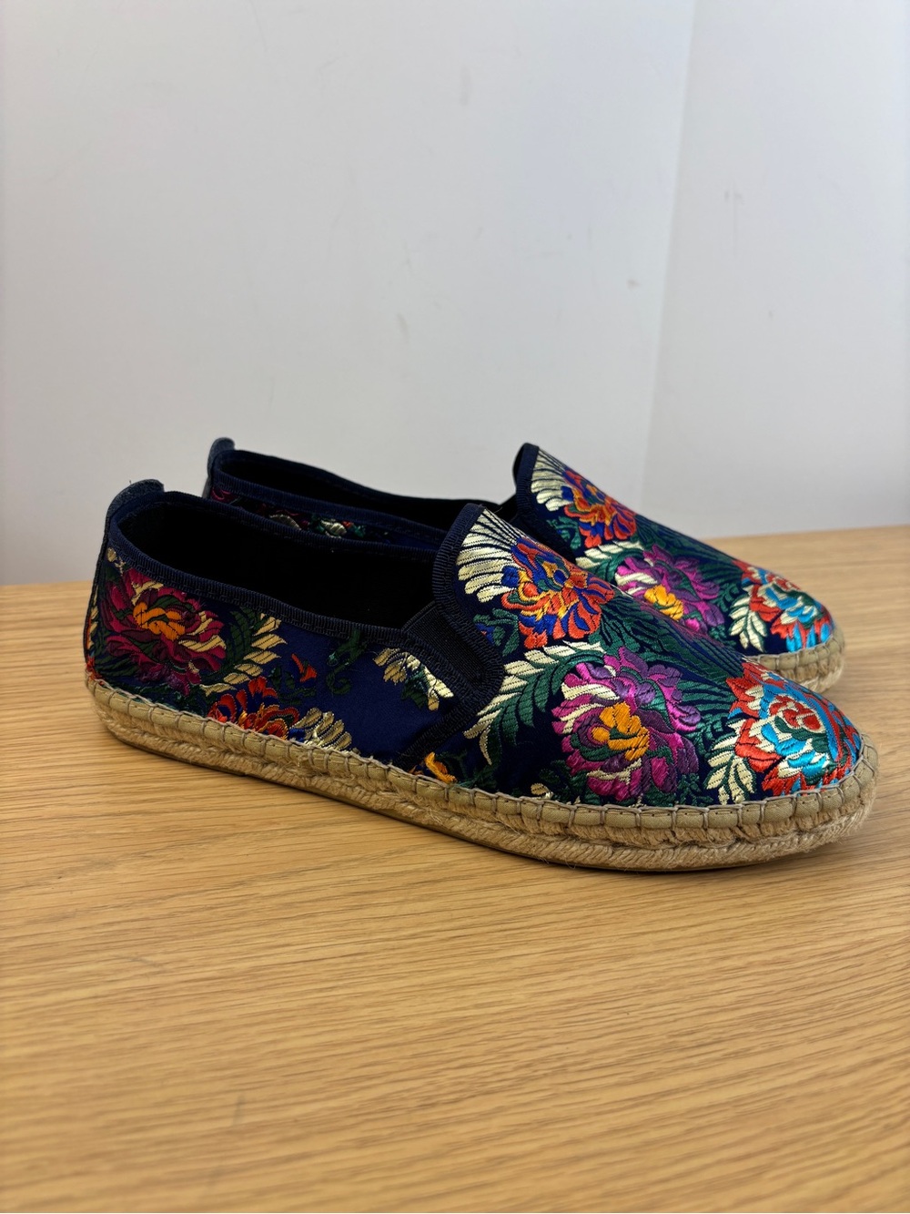 Fabiolas Floral Embroidered Flat Espadrilles Woman’s 40/US 9.5 Spain‎